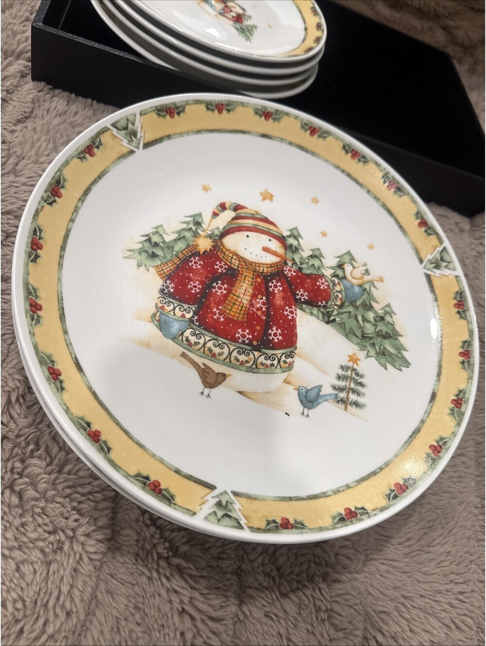 Set of 8 Gibson Snowman Frolic Dinner Plate and Salad Plates 2003 Debi Hron